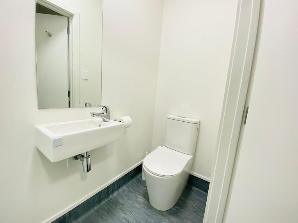 Gamma Hotel room 4